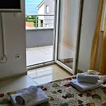 Domagoj - Luxury With Private Parking, Jacuzzi And Seaview