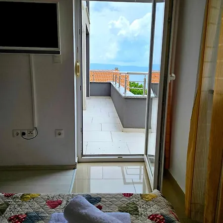 Domagoj - Luxury With Private Parking, Jacuzzi And Seaview ニヴィーチェ