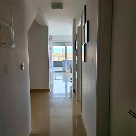 Domagoj - Luxury With Private Parking, Jacuzzi And Seaview ニヴィーチェ