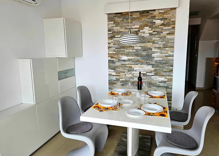Domagoj - Luxury With Private Parking, Jacuzzi And Seaview Appartamento