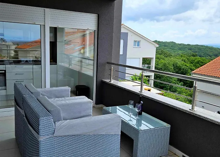 Domagoj - Luxury With Private Parking, Jacuzzi And Seaview * Njivice
