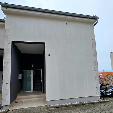 Appartement Domagoj - Luxury With Private Parking, Jacuzzi And Seaview *