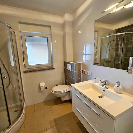 Apartment Domagoj - Luxury With Private Parking, Jacuzzi And Seaview *